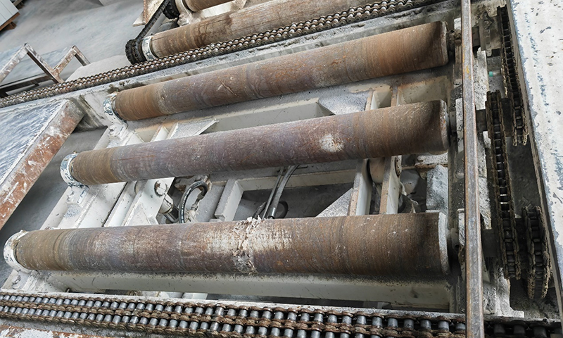 Pallet mengangkat & berpaling peranti